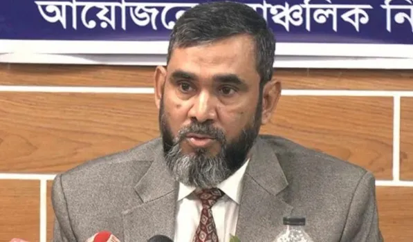 প্রবাসী ভোটে কারচুপির সুযোগ নেই : ইসি সানাউল্লাহ